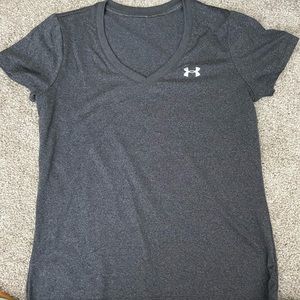 Women’s under armor size medium shirt